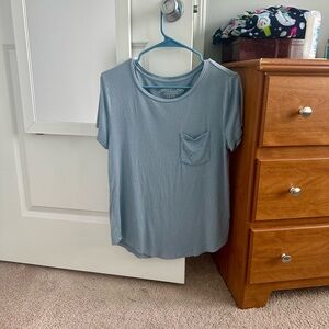 Medium Aéropostale top